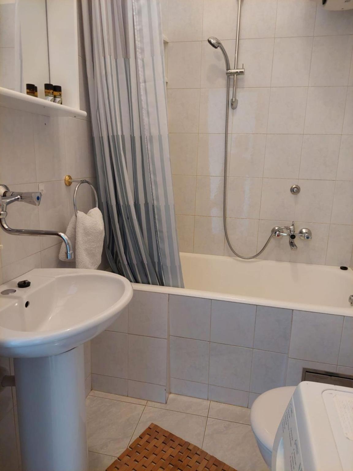 Apartments Pavao ポスティレ エクステリア 写真