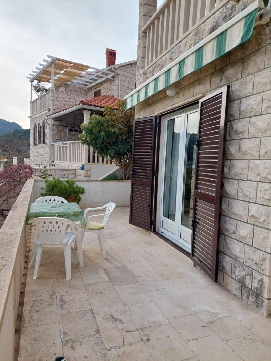 Apartments Pavao ポスティレ エクステリア 写真